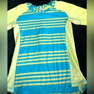 IVIVVA girls size 14 short sleeve yellow / blue stripped top